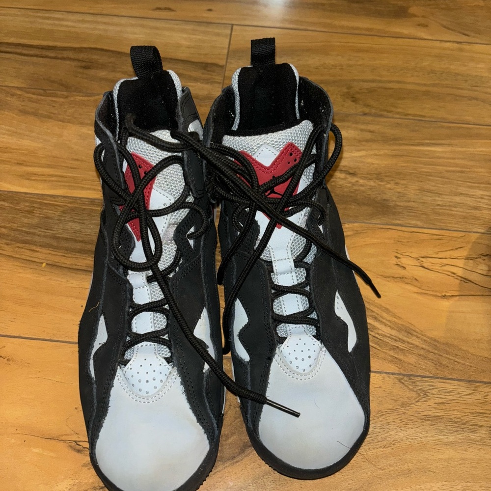Jordan’s size 5.5 Youth